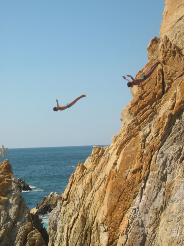 Figure 3. Dare devils at Acapulco, Mexico. Very similar to Oregon dare devils.***