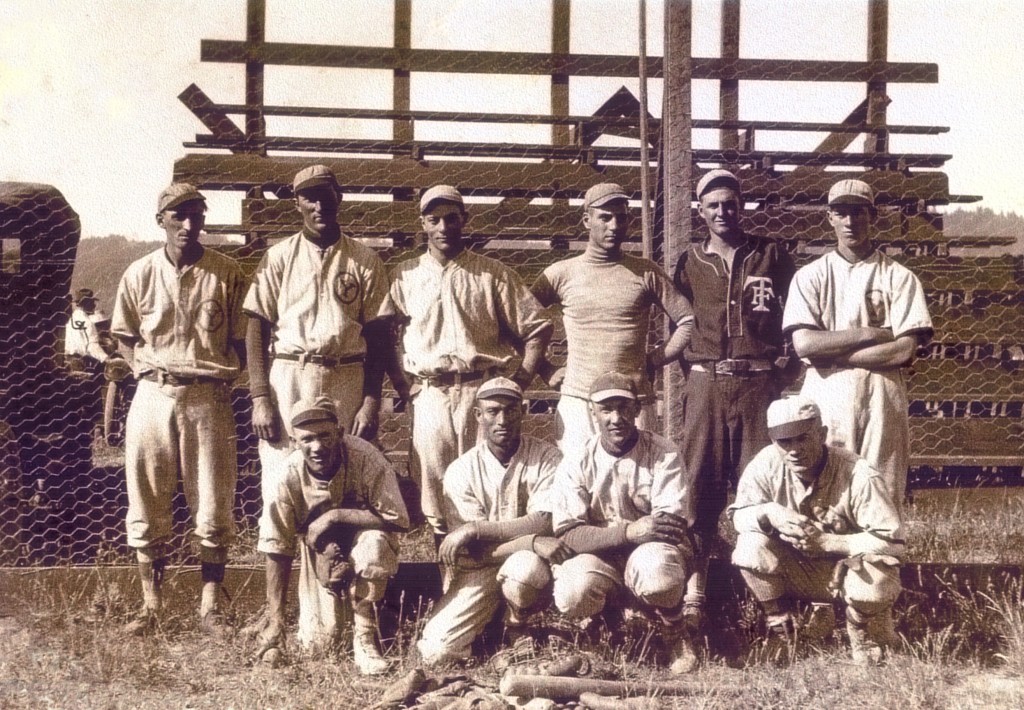 Figure 1. Hog Hollow Grunts’ official team photo. Toad or Bartholomew is in the second row.*